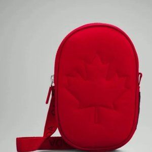 lululemon Future Legacy Bag in Red